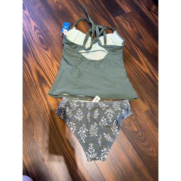 NWT Cupshe Crisscross Back Cutout Ruched Double Strap Tankini Size M - Picture 3 of 14